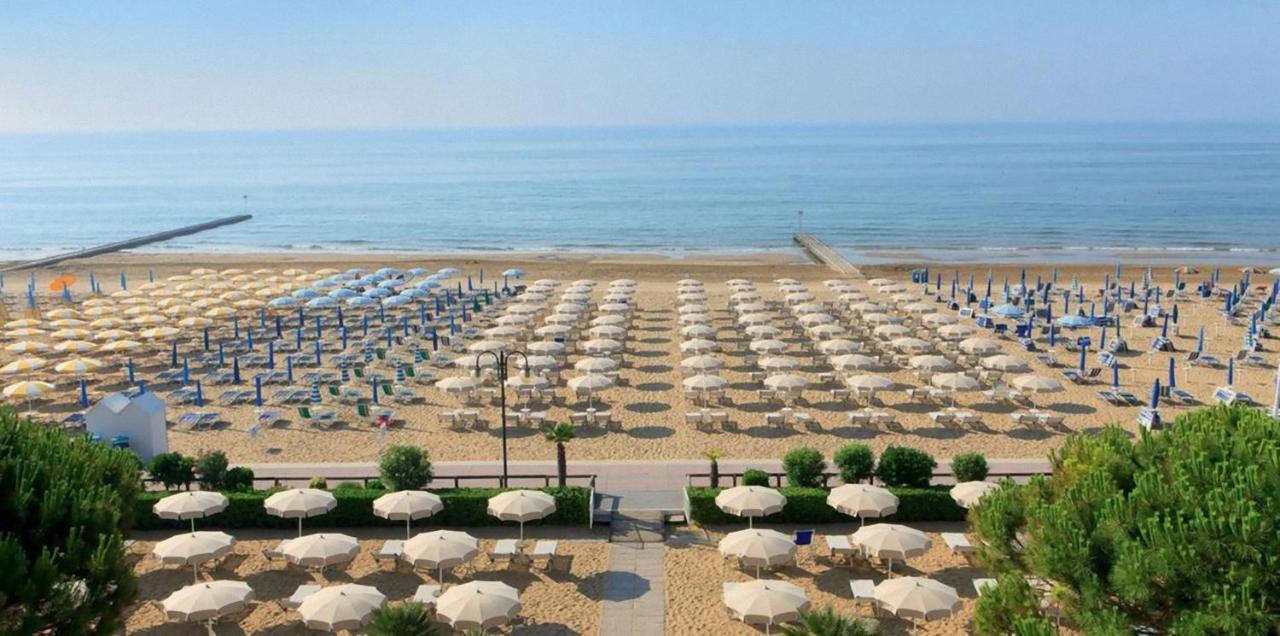 Appartamento Palma Carraro Immobiliare Jesolo - Family Apartments Bagian luar foto